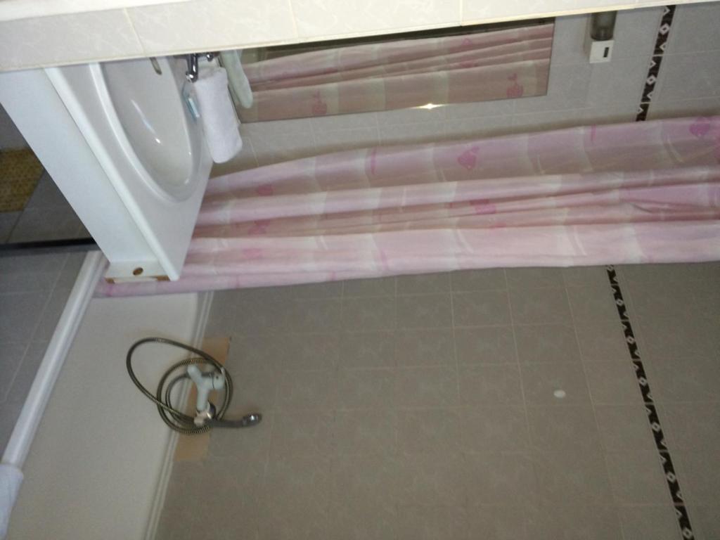 Alan Robert's Hotel 2*